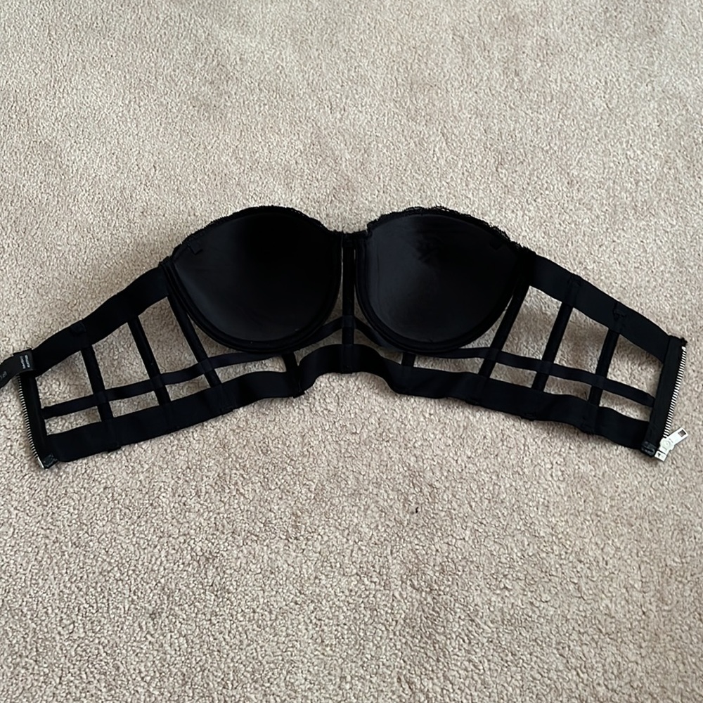Padded Strapless Bandeau Padded Bra Size 36B - Picture 3 of 5
